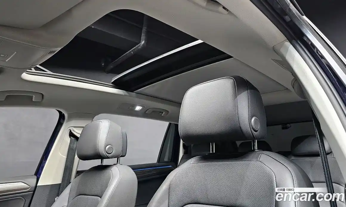 Volkswagen Tiguan 2023 2.0 Автомат в Москве № 168483, фото 4