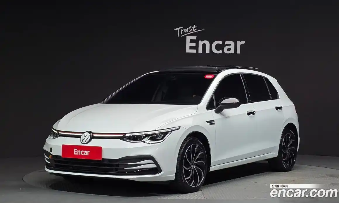 Volkswagen Golf 2023 2.0 Автомат в Москве № 168799, фото 1