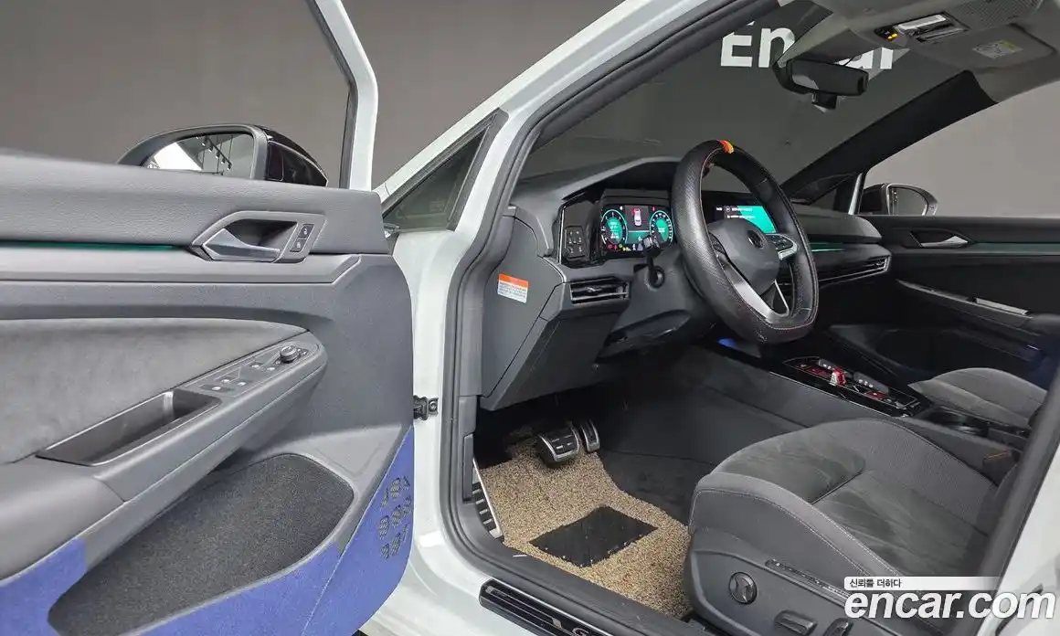 Volkswagen Golf 2023 2.0 Автомат в Москве № 168799, фото 15