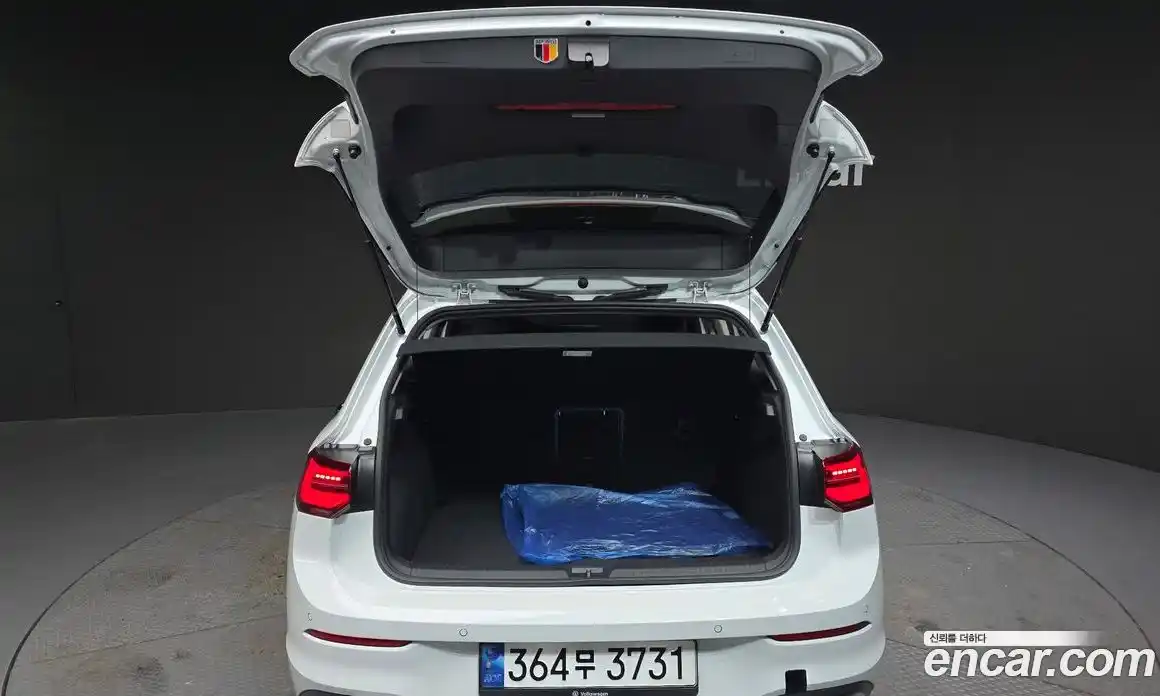 Volkswagen Golf 2023 2.0 Автомат в Москве № 168799, фото 20