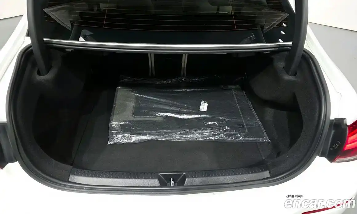 Mercedes-Benz A-Class 2023 2.0 Автомат в Москве № 178367, фото 19