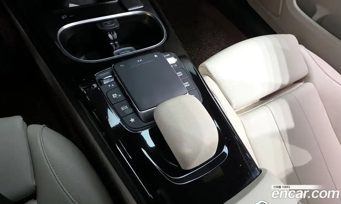 Mercedes-Benz A-Class 2023 2.0 Автомат в Москве № 178367, фото 8