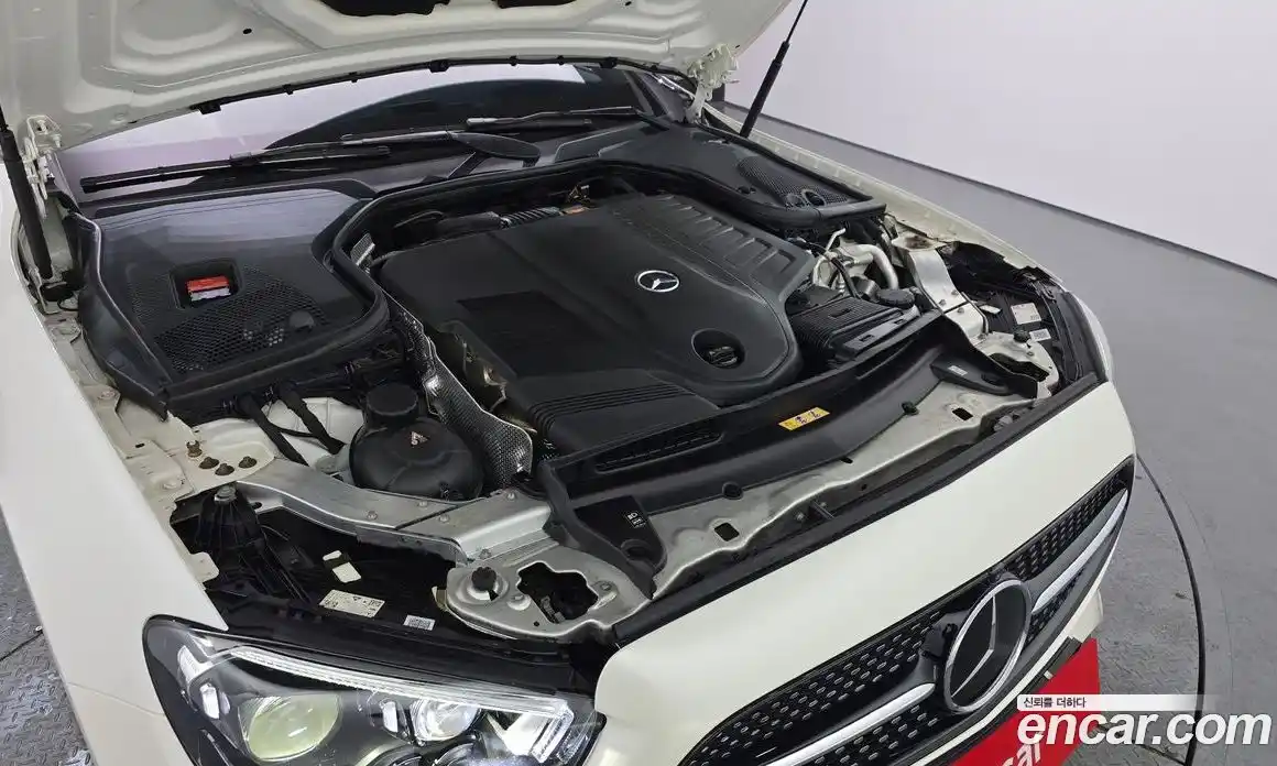 Mercedes-Benz E-Class 2021 3.0 Автомат в Москве № 178915, фото 3