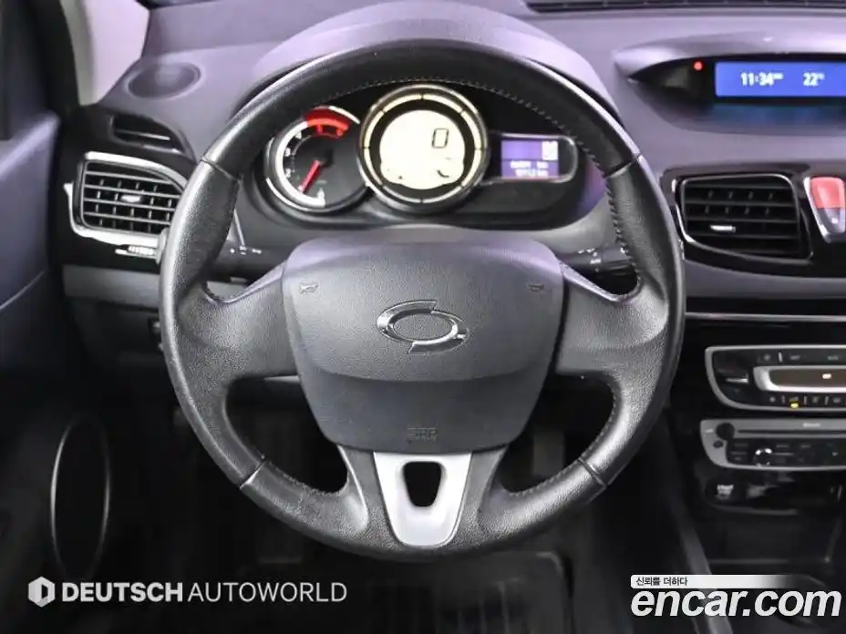 Renault SM3 2016 1.5 Автомат в Москве № 185977, фото 13