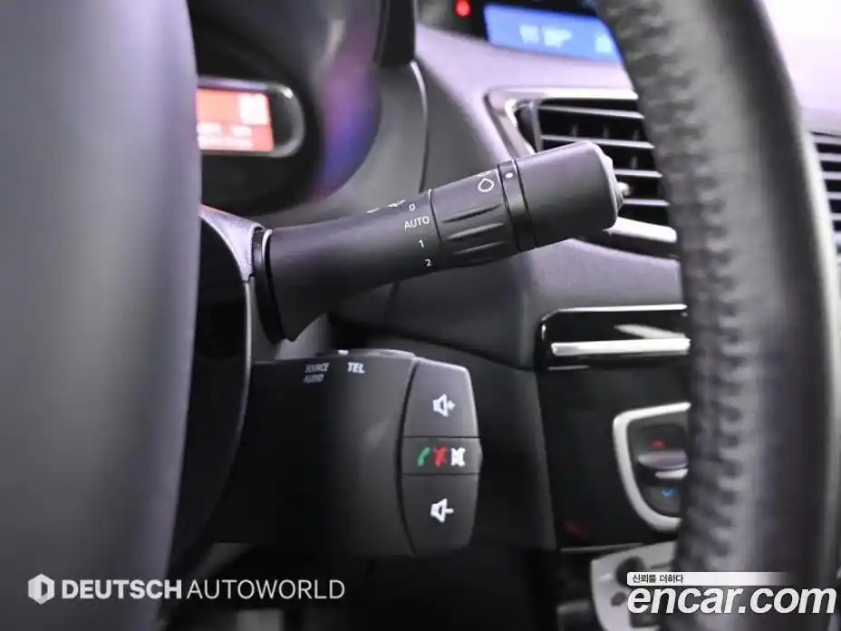 Renault SM3 2016 1.5 Автомат в Москве № 185977, фото 16