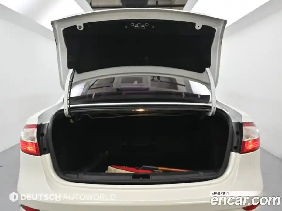 Renault SM3 2016 1.5 Автомат в Москве № 185977, фото 20