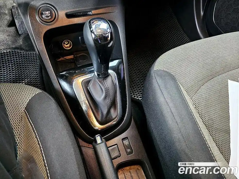 Renault QM3 2015 1.5 Автомат в Москве № 186654, фото 14