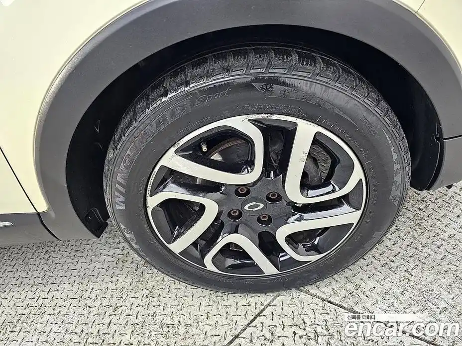 Renault QM3 2015 1.5 Автомат в Москве № 186654, фото 20