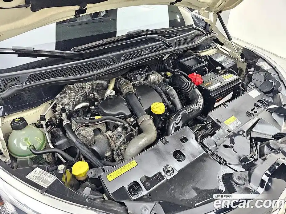 Renault QM3 2015 1.5 Автомат в Москве № 186654, фото 6