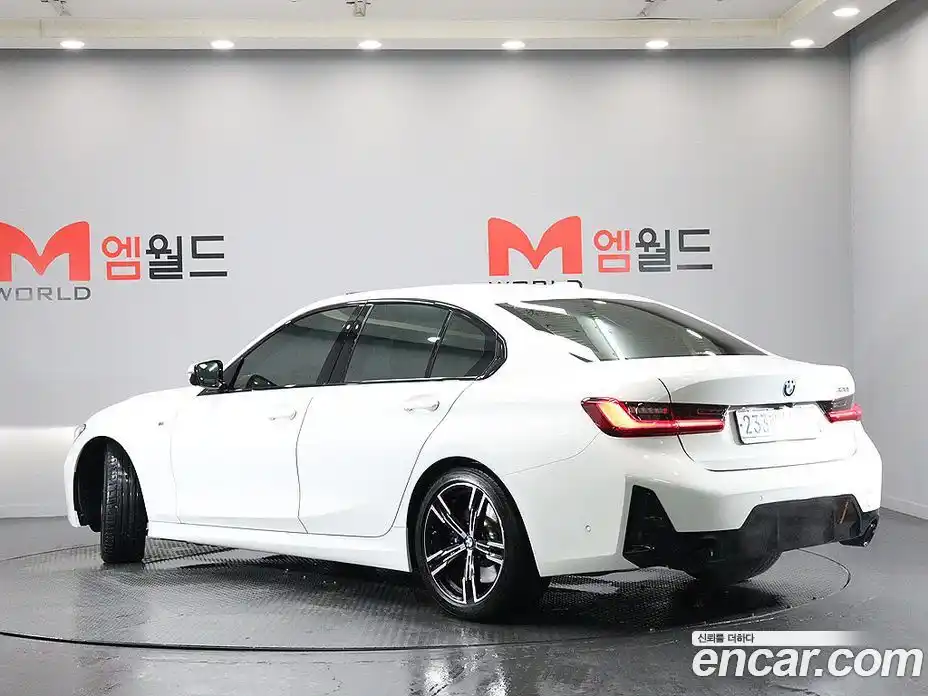 BMW 3-Series 2023 2.0 Автомат в Москве № 189606, фото 4