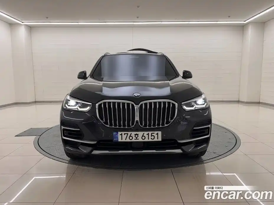 BMW X5 2022 3.0 Автомат в Москве № 191663, фото 1