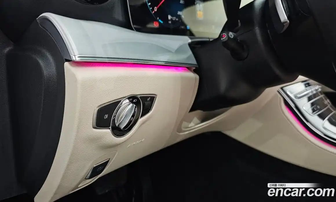 Mercedes-Benz E-Class 2021 2.0 Автомат в Москве № 193938, фото 18