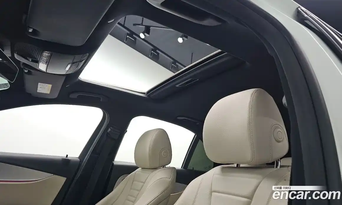 Mercedes-Benz E-Class 2021 2.0 Автомат в Москве № 193938, фото 4