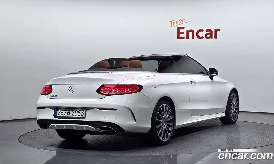 Mercedes-Benz C-Class 2017 2.0 Автомат в Москве № 194798, фото 2