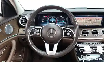 Mercedes-Benz E-Class 2019 2.0 Автомат в Москве № 195135, миниатюра 11