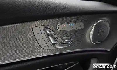 Mercedes-Benz E-Class 2017 2.0 Автомат в Москве № 195498, миниатюра 2