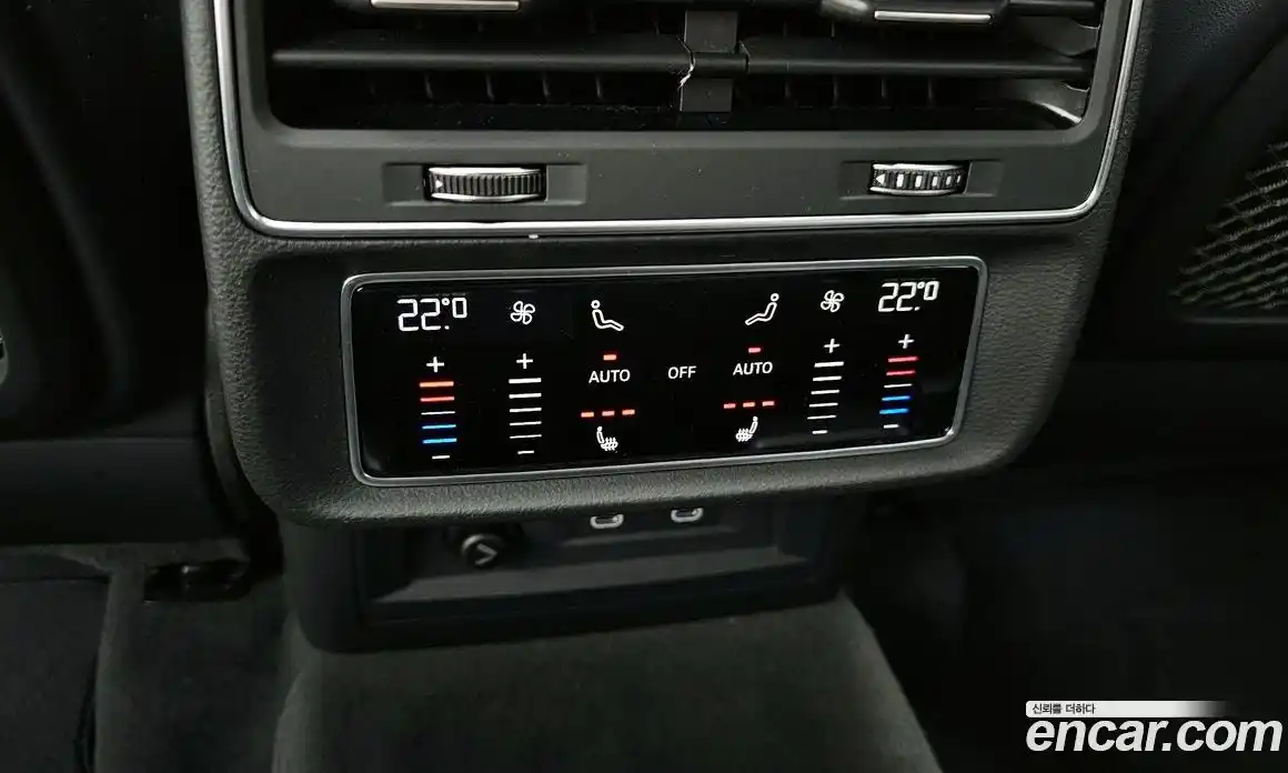 Audi Q7 2022 3.0 Автомат в Москве № 196078, фото 17