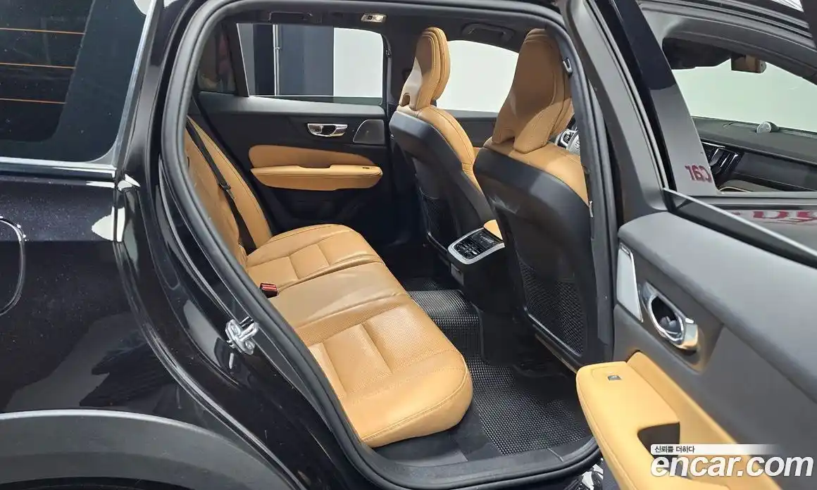 Volvo V60 2020 2.0 Автомат в Москве № 196996, фото 20