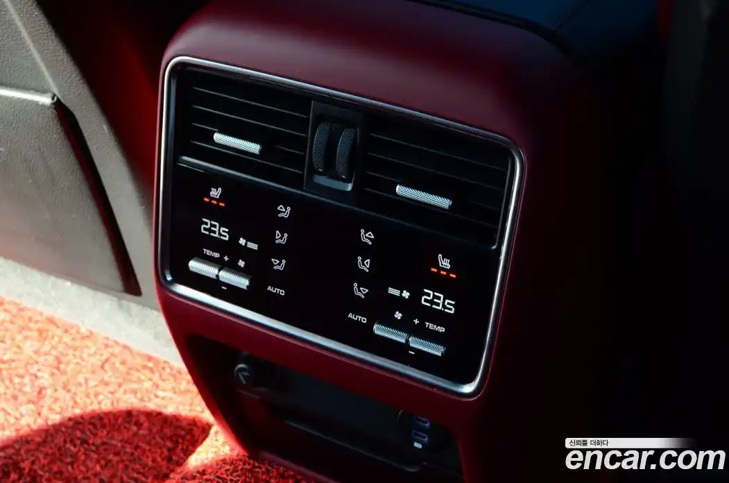 Porsche Cayenne 2023 3.0 Автомат в Москве № 197877, фото 17