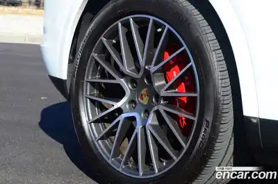 Porsche Cayenne 2023 3.0 Автомат в Москве № 197877, миниатюра 5