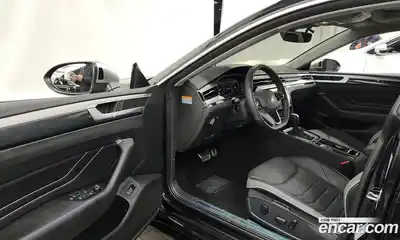 Volkswagen Arteon 2022 2.0 Автомат в Москве № 198913, миниатюра 10