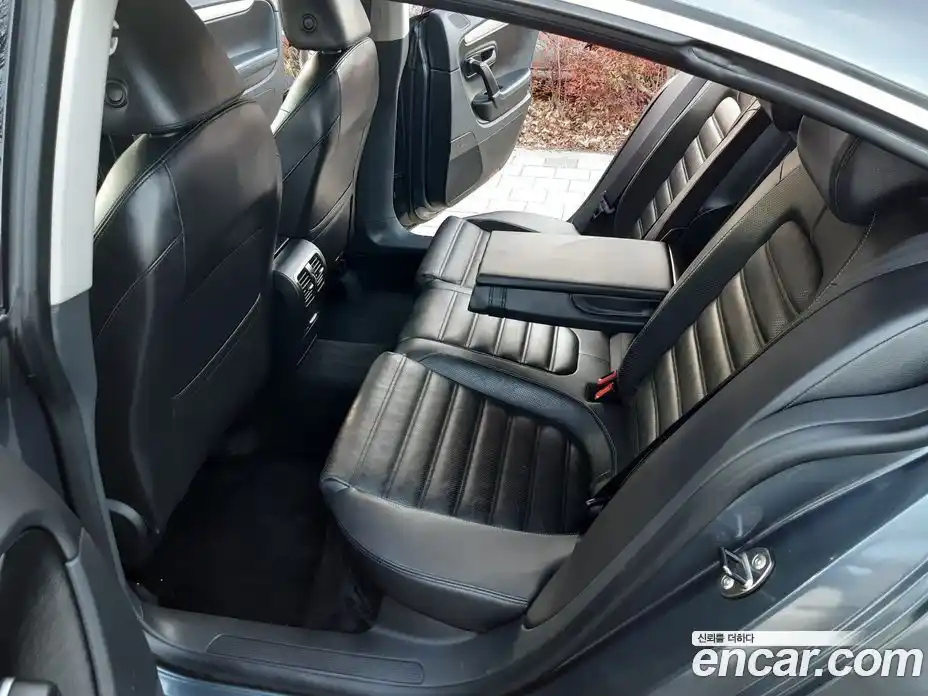 Volkswagen CC 2011 2.0 Автомат в Москве № 199357, фото 11