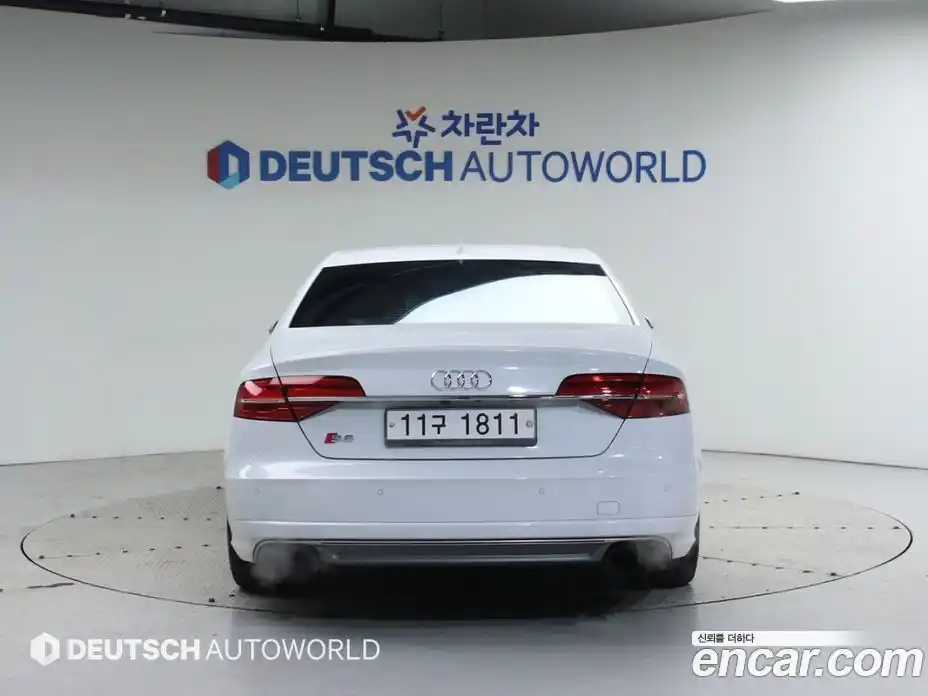Audi S8 2015 4.0 Автомат в Москве № 212533, фото 4