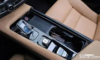 Volvo XC60 2022 2.0 Автомат в Москве № 212827, миниатюра 9