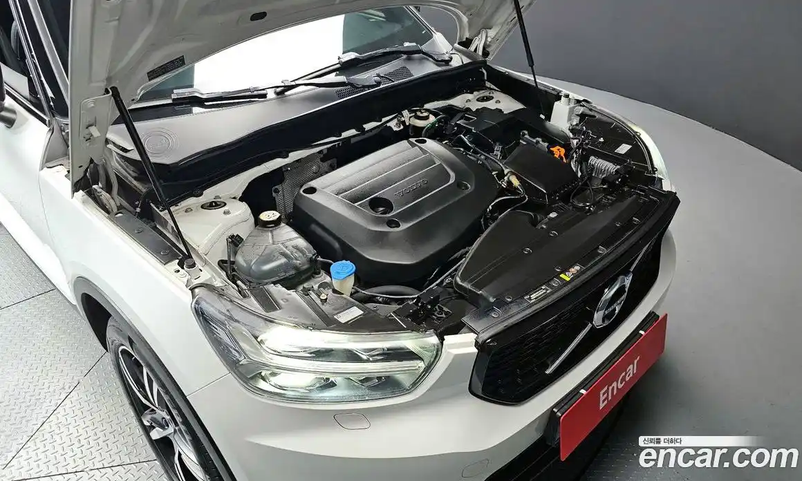 Volvo XC40 2021 2.0 Автомат в Москве № 212879, фото 14