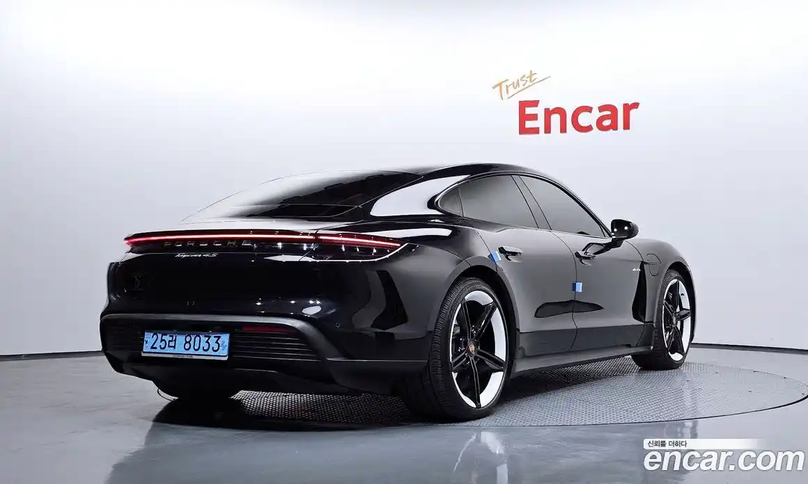 Porsche Taycan 2021 0.1 Автомат в Москве № 213169, фото 19