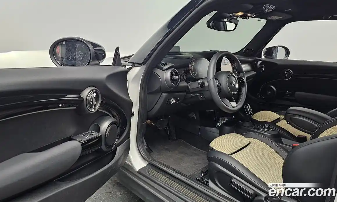 Mini Cooper 2024 Автомат в Москве № 214258, фото 12