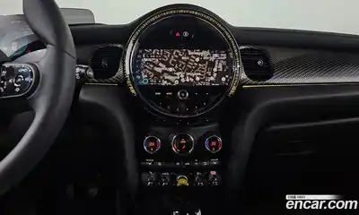 Mini Cooper 2024 Автомат в Москве № 214258, миниатюра 2