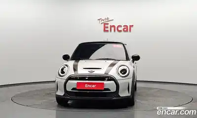 Mini Cooper 2024 Автомат в Москве № 214258, миниатюра 4