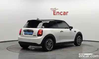 Mini Cooper 2024 Автомат в Москве № 214258, миниатюра 7