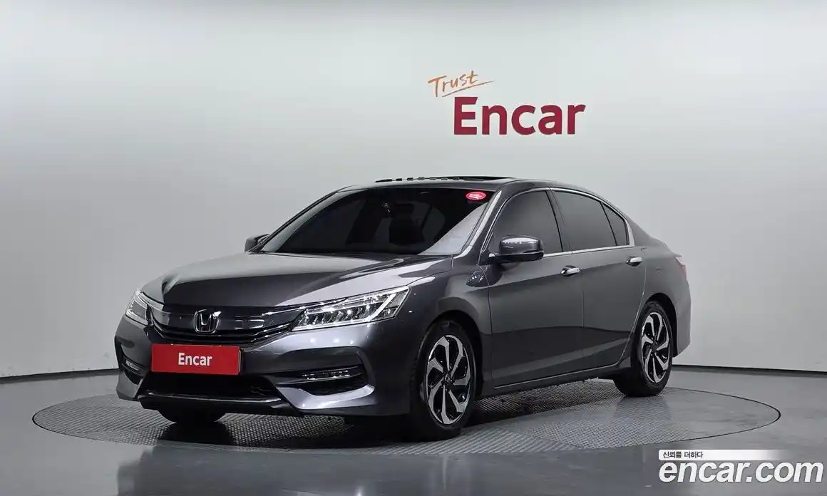 Honda Accord 2017 2.4 Автомат в Москве № 215693, фото 3