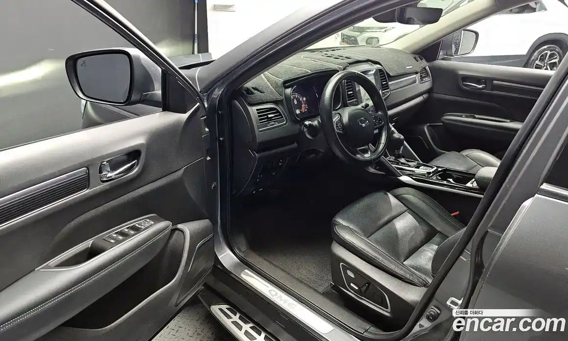 Renault QM6 2023 2.0 Автомат в Москве № 222711, фото 17