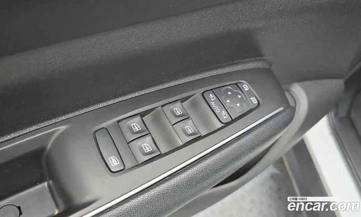 Renault QM6 2023 2.0 Автомат в Москве № 225643, фото 17