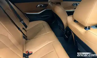 BMW 3-Series 2023 2.0 Автомат в Москве № 228118, миниатюра 10