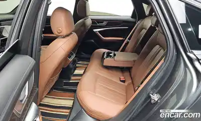 Audi A6 2023 2.0 Автомат в Москве № 229915, миниатюра 3