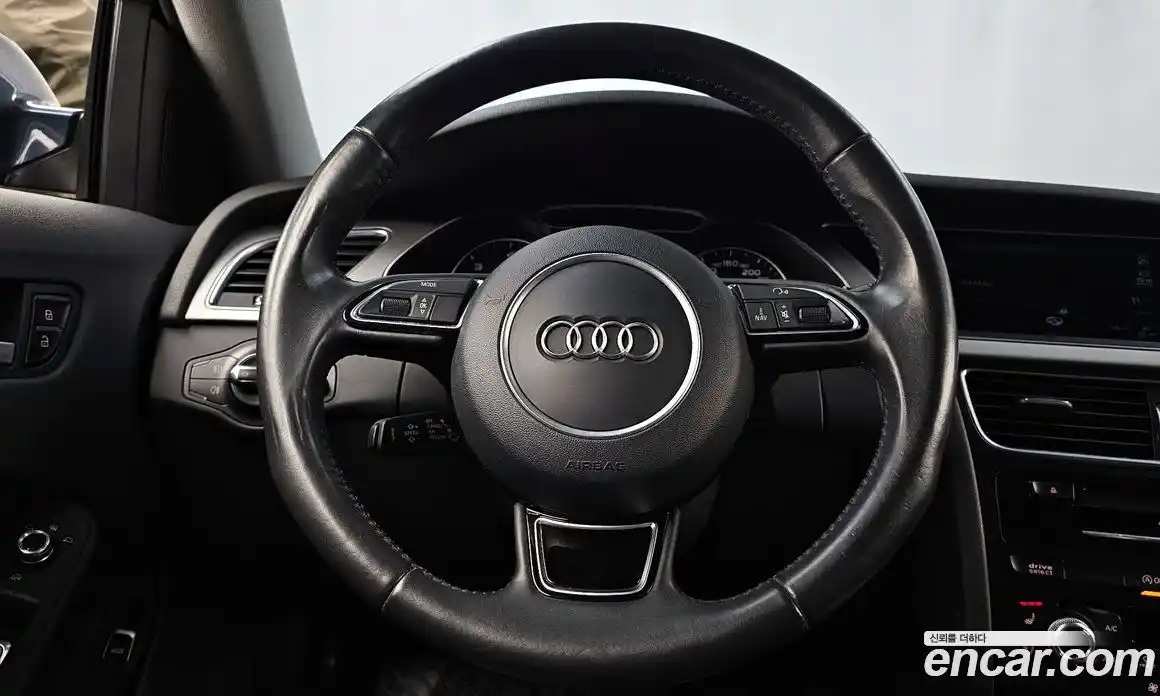 Audi A4 2015 2.0 Автомат в Москве № 229954, фото 12