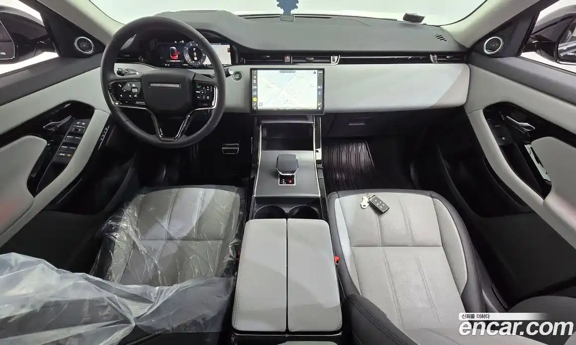 Land Rover Range-Rover Evoque 2025 2.0 Автомат в Москве № 231133, фото 6