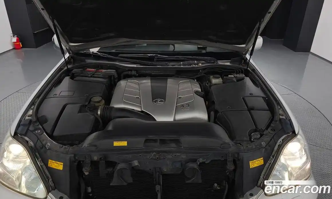 Lexus LS 2004 4.3 Автомат в Москве № 232055, фото 13