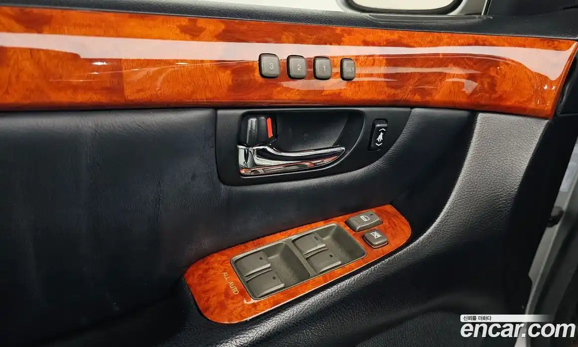 Lexus LS 2004 4.3 Автомат в Москве № 232055, фото 17