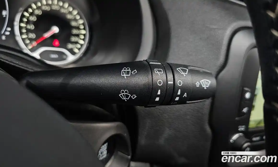 Jeep Renegade 2017 2.4 Автомат в Москве № 232607, фото 7