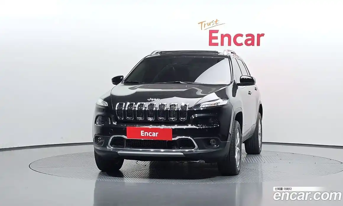 Jeep Cherokee 2016 2.2 Автомат в Москве № 232730, фото 12