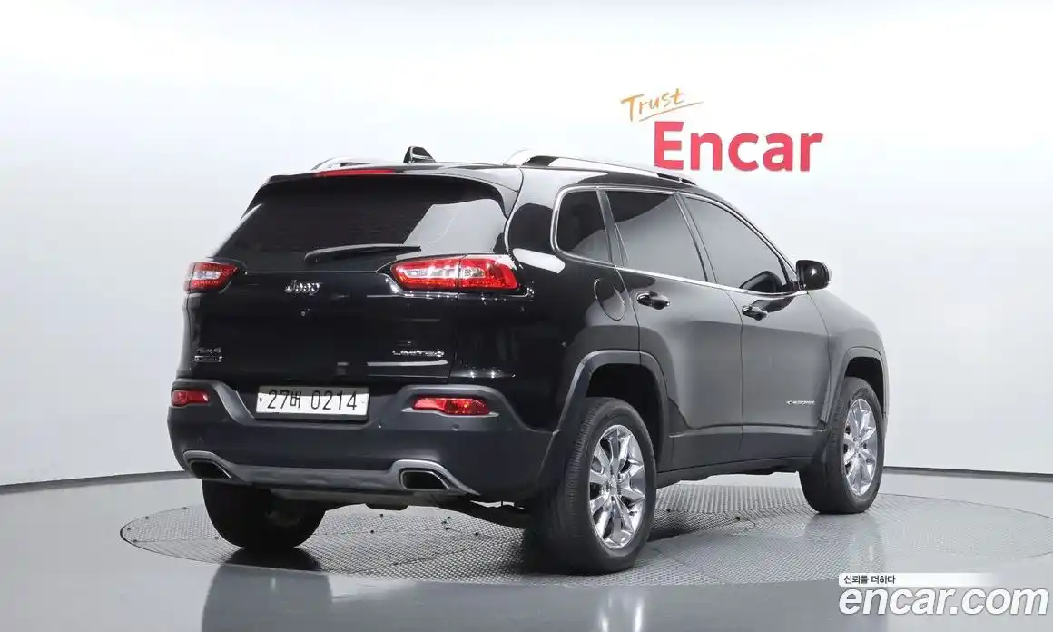 Jeep Cherokee 2016 2.2 Автомат в Москве № 232730, фото 19