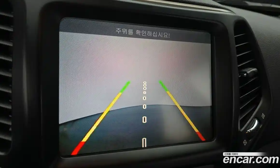 Jeep Cherokee 2016 2.2 Автомат в Москве № 232730, фото 3