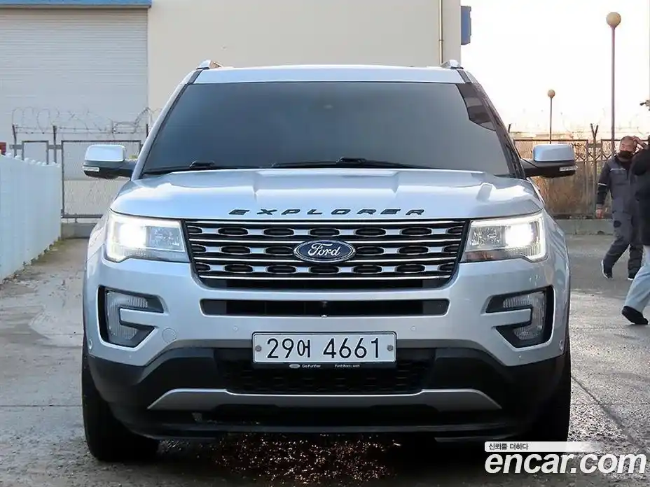 Ford Explorer 2017 2.3 Автомат в Москве № 234156, фото 1