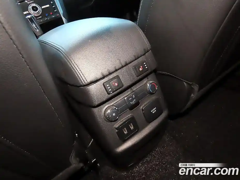 Ford Explorer 2017 2.3 Автомат в Москве № 234156, фото 15