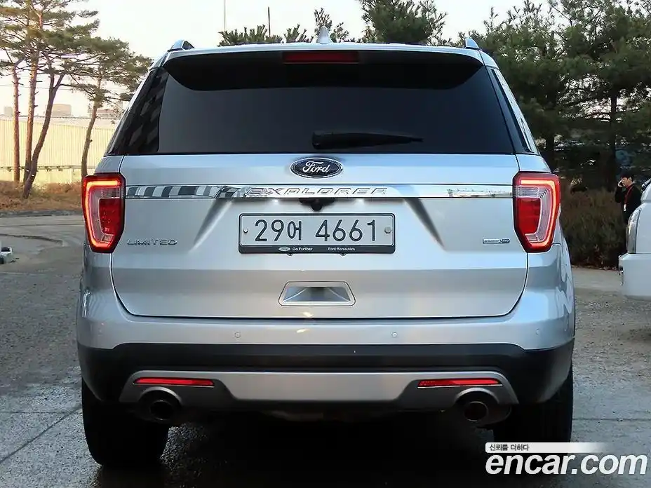 Ford Explorer 2017 2.3 Автомат в Москве № 234156, фото 4